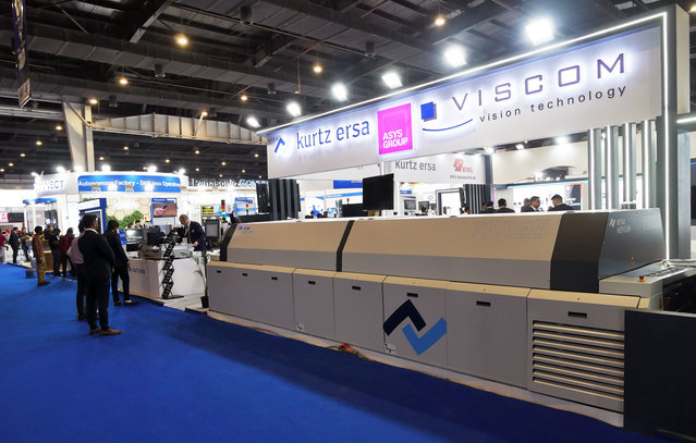 Ersa Reflowsystem HOTFLOW THREE für hochvolumige Anwendungen mit Top-Level in Lötqualität, Profitabilität und Performance Ersa Reflowsystem HOTFLOW THREE für hochvolumige Anwendungen mit Top-Level in Lötqualität, Profitabilität und Performance
