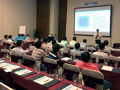 Kurtz Ersa Asia-Chef Bernd Schenker referiert in Vietnam über die Möglichkeiten der Ersa Technologie