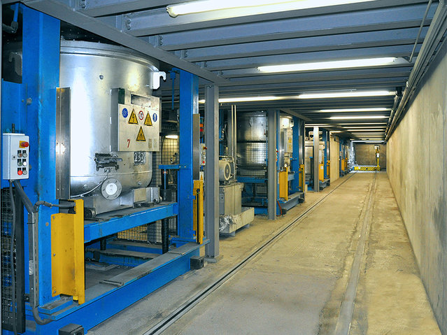 Schienengebundenes Ofenwechselkonzept von Kurtz für eine Niederdruck-Gießlinie Schienengebundene Ofenwechselkonzepte von Kurtz