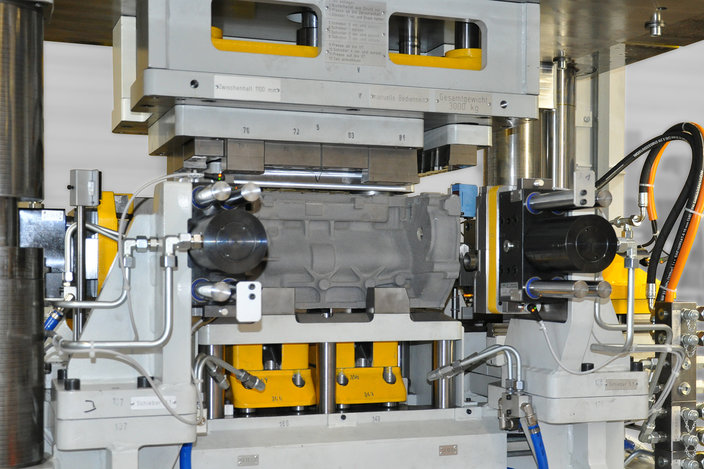 Gratentfernung der Gussteile mittels Entgrattechnik Kurtz Entgrattechnik