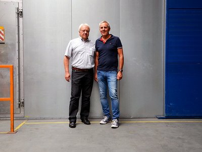 Harald Sommer (li.), Kurtz Urgestein seit 45 Jahren, mit dem Konzernbetriebsratsvorsitzenden Joachim Kraft