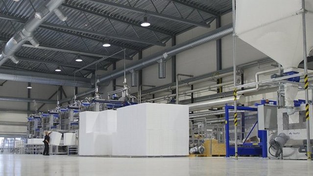 Beispiel einer Produktions-Linie für EPS-Transportboxen Fertigungslinie für die Lebensmittelindustrie
